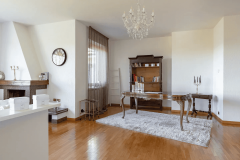 Hall-2-min-saint-paul-relais